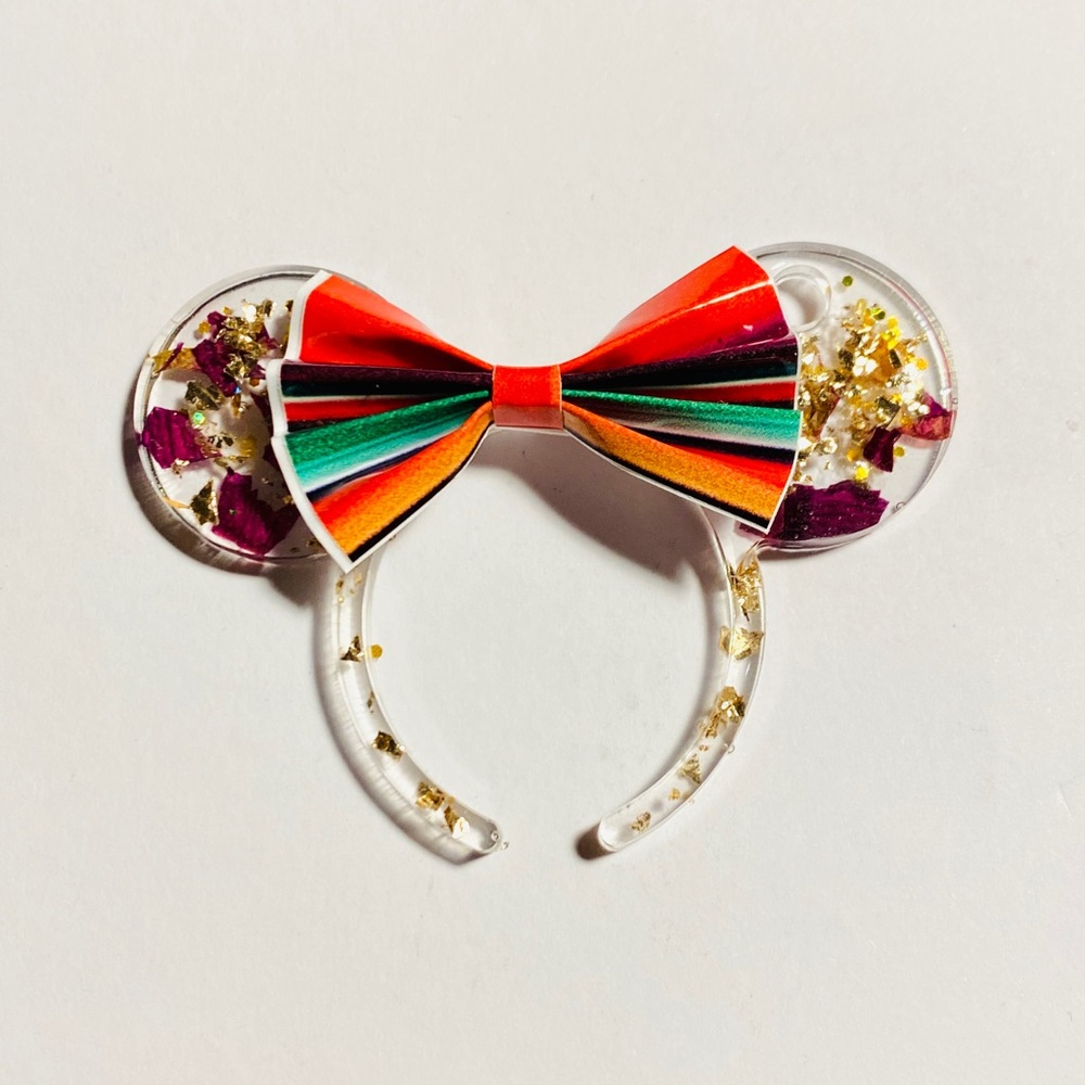 Minnie Mouse ears keychain